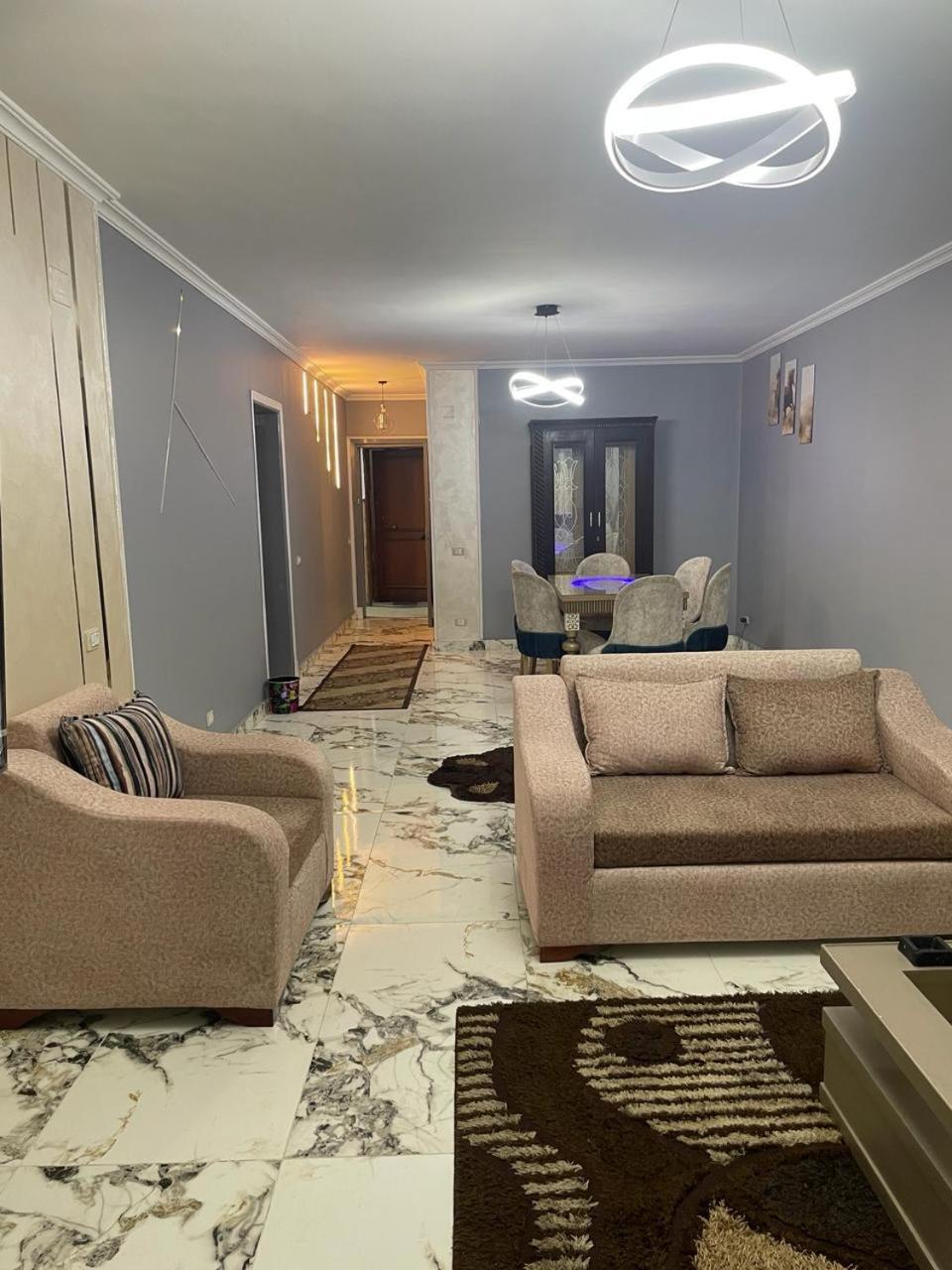 واحة السعادة للعائلات Apartment *