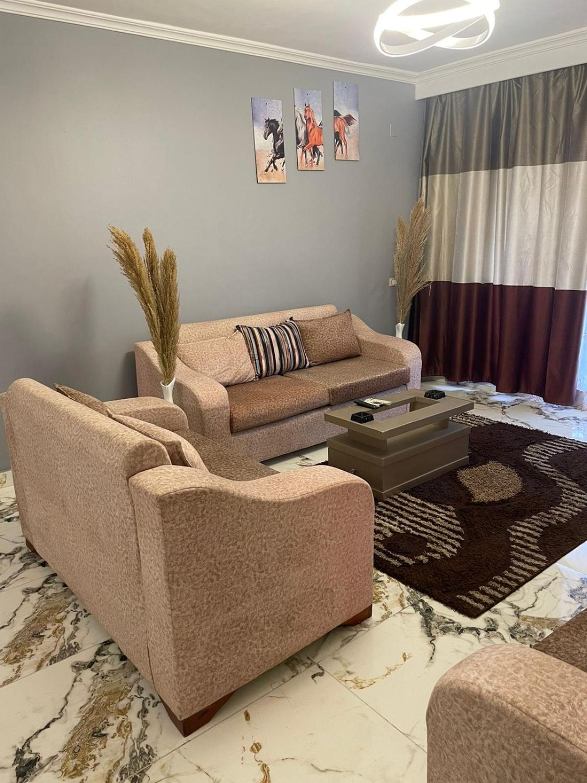 Apartment واحة السعادة للعائلات Cairo